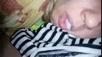 Gozando na boca da mãe enquanto ela dorme Incesto Nacional Vídeos Incesto