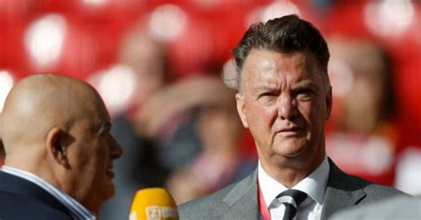 We zien de geliefden rose. Van Gaal: 'Als Ajax op dat moment was gekomen, was ik naar ...