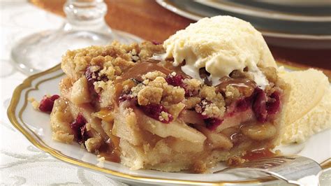 2 in large bowl, gently mix filling ingredients; Cranberry-Apple Pie Squares recipe from Pillsbury.com
