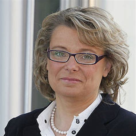 Librivox is a hope, an experiment, and a question: Annette Theil-Deininger - Sparkassendirektorin, Stellvertr ...