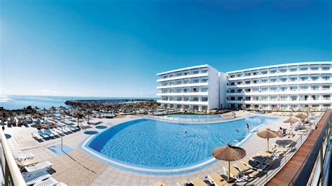 A partir de 102.000 euros: Discount 70% Off Apartamentos Agua Marina Spain | Best Hotel Rooms