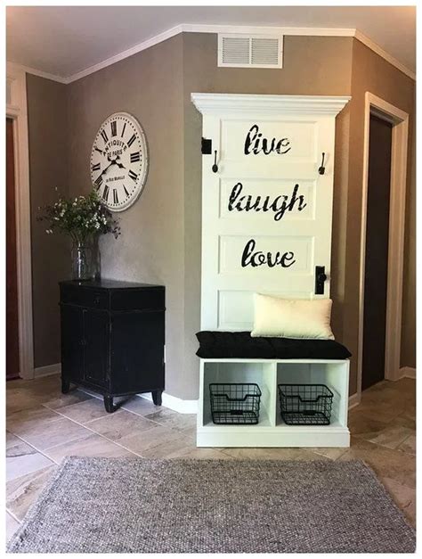 70 Amazing Entryway Wall Decor Ideas To Create Memorable First
