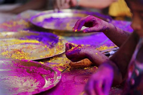 La India Estalla En Colores En El Festival De Holi Para Recibir La Primavera Efeverde