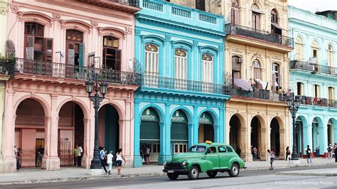 La república de cuba es un país del caribe, asentado en un archipiélago del mar de las antillas. La Habana Vieja, Old Havana (Havana, Cuba) - In Another Minute (314) - YouTube