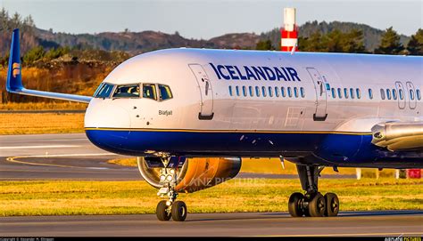 Tf Fik Icelandair Boeing 757 200 At Bergen Flesland Photo Id