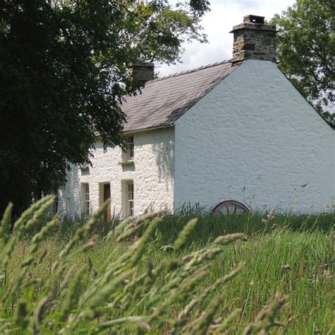 Bryn Eglur A Traditional Welsh Cottage As Featured In Channel 4s