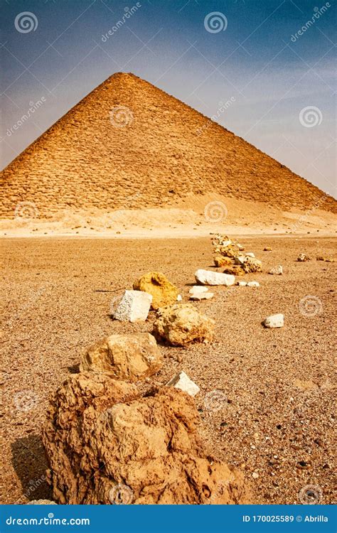 Roze Piramide De Noordelijke Piramide Van Farao Snofru In Dakhshur
