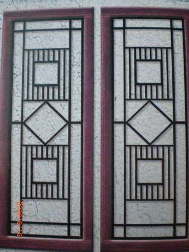 Bahan bingkai pada desain jendela rumah minimalis biasanya terbuat dari bahan kayu yang tidak terlalu banyak motif dan ukiran. 45 Gambar Model Teralis Jendela Minimalis - Di zaman ...