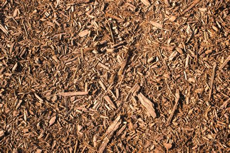 Mulch Shredded Pine Kerr And Kerr Landscaping