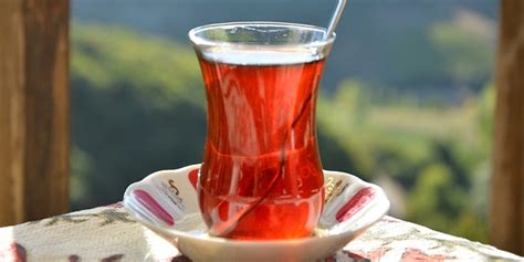 Why is Turkish tea red? 2