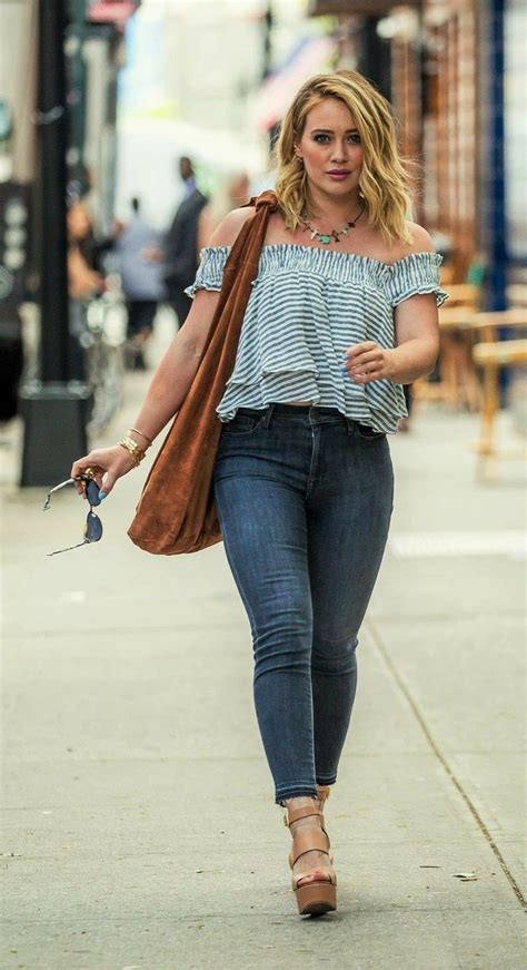 Hilary Duff Outfits 50 Best Outfits In 2020 Fashion The Duff