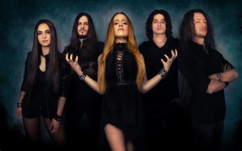 Can the net harness a bunch of volunteers to help bring books in the public domain to life through podcasting? FROZEN CROWN: ecco la nuova formazione