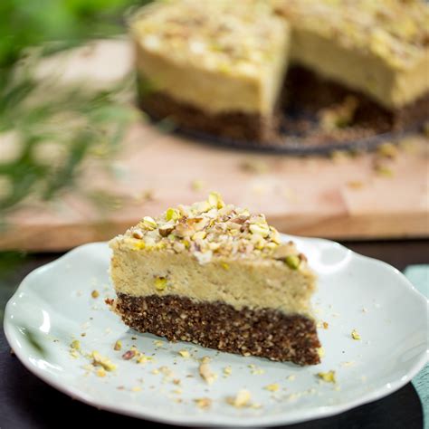 Raw Vegan Walnut And Cashew Cake