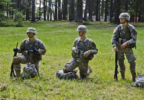 Future Army Officers Tested On Leadership Basics Article The United
