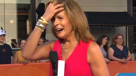 Today S Hoda Kotb Reduced To Tears Live On Air After Emotional Reunion She Wasn T Expecting HELLO