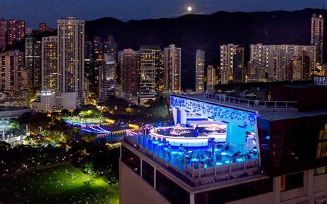 The Best Hong Kong Hotel Bars With Views Hong Kong Hotels Rooftop