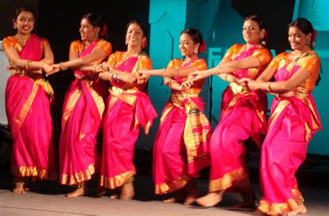 Karmabrooklyn Blog Bangladeshi Dancers At The Kensington Worlds Fair