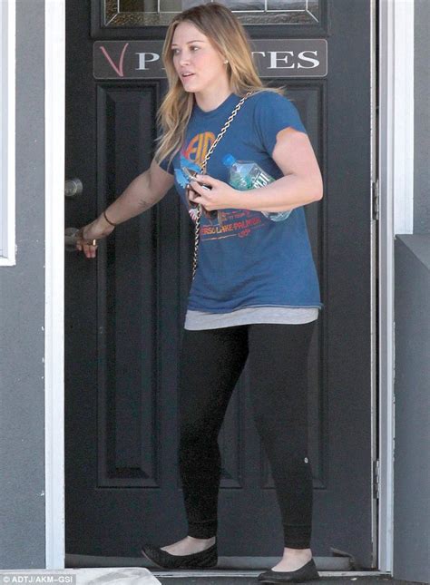 Hilary Duff Shows Off Her Incredible Flexibility And Slimmed Down Figure As She Shares Snap From