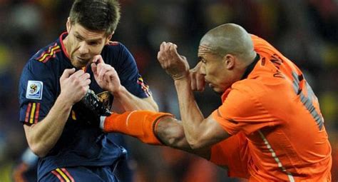 ¿en qué canal ver holanda vs españa? España vs Holanda: qué fue de Nigel de Jong, el jugador ...