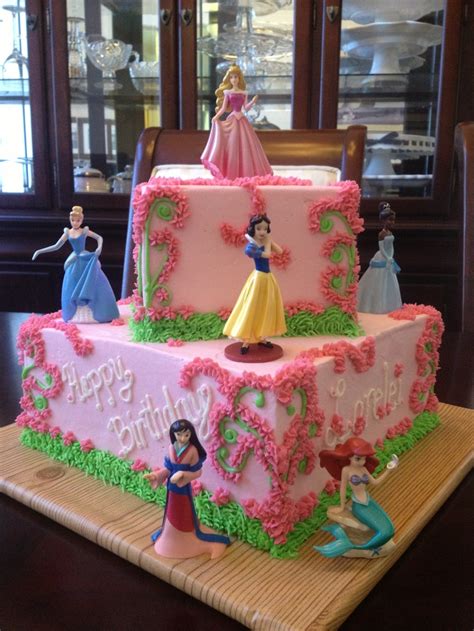 Princess Cake I Like The Squares Disney Princess Birthday Cakes Princess Cupcakes Custom Cakes