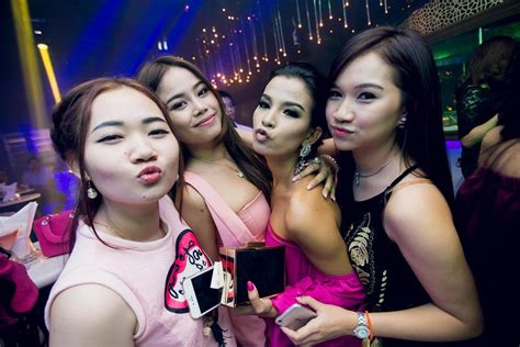 Phnom Penh Nightlife Best Bars And Nightclubs Jakarta100bars Nightlife Reviews Best