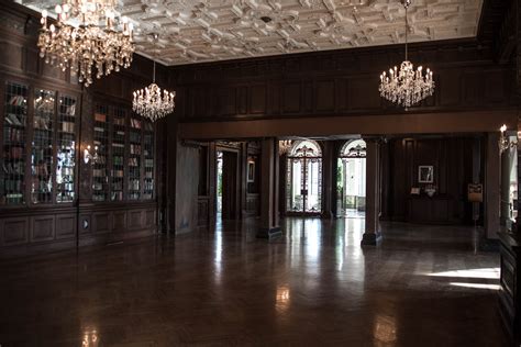 23 Photos That Will Put Casa Loma At The Top Of Your Toronto Itinerary