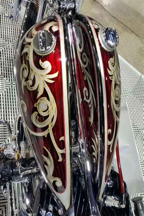 From mild to wild and anywhere in between, the motorcycle tank is what draws most of our eyes and is the main focal point of any. Pin by Kevin Reilander on Gas Tanks | Custom paint ...