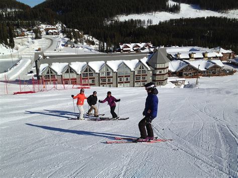 Burst Apex Ski Resort Best Kept Secret In Bc Canada