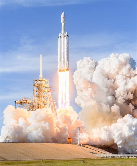 Photos Document The Falcon Heavy Rocket Launch From High Up And Up Close