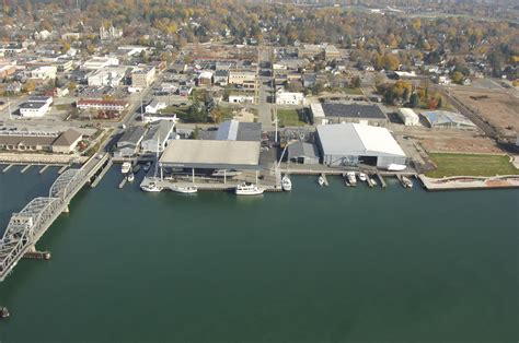 Great Lakes Yacht Services In Sturgeon Bay Wi United States Marina