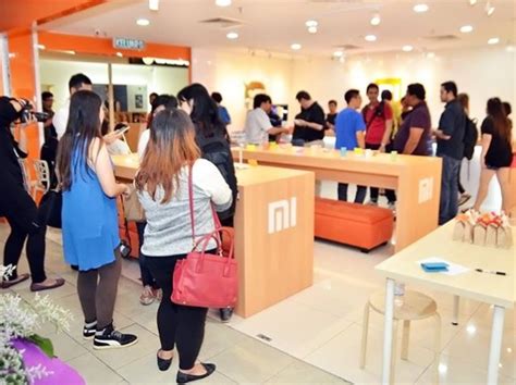 Explore the popular designs of xiaomi official store at alibaba with low prices and massive discounts. Xiaomi India Pilots Refurbished and Unboxed Smartphone ...