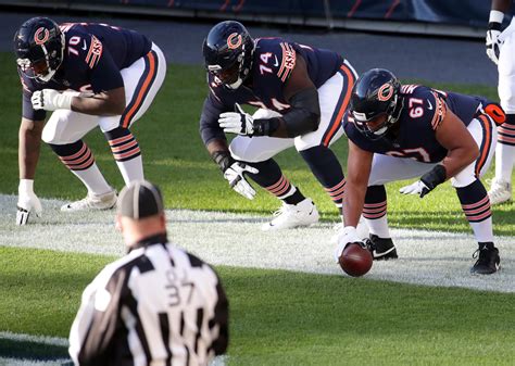 Chicago Bears 5 Free Agent Offensive Linemen To Target This Offseason