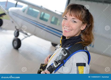 Beautiful Woman Ready To Skydiving Stock Image Image Of Professional