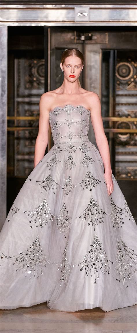 Oscar De La Renta Fall Rtw In Stunning Dresses Oscar