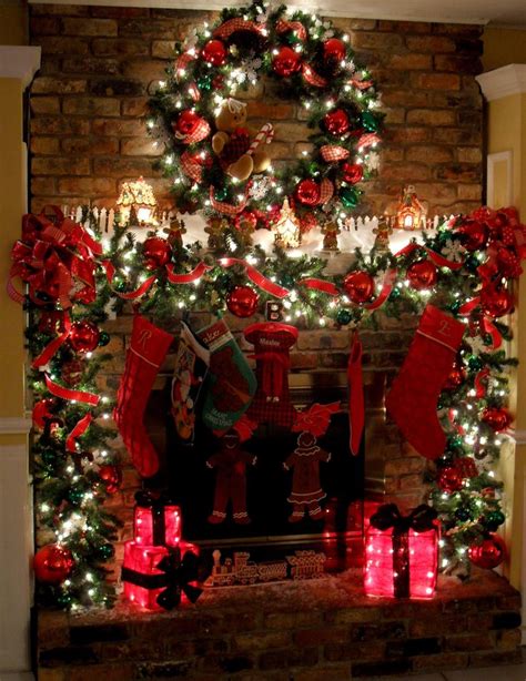 See more ideas about christmas, christmas decorations, christmas fireplace. 30+ Christmas Fireplace Decoration Ideas - The Xerxes