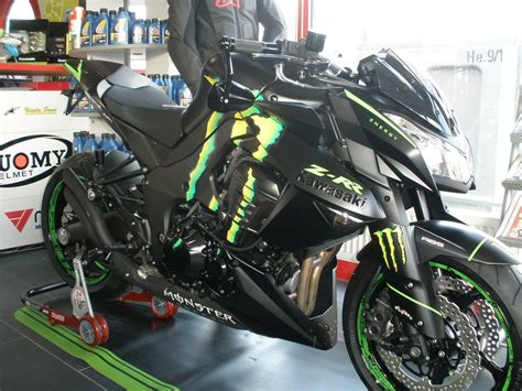 Motorrad monster energy yamaha werbung. Bilder aus der Galerie Monster Energy Z1000 des Händlers ...