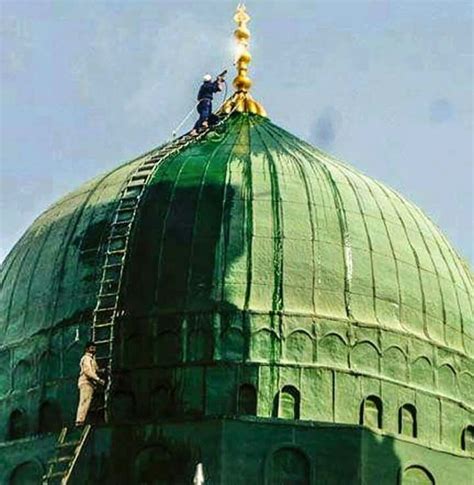 Washing Of The Green Dome Of Masjid Al Nabavi Medina Masjid Green