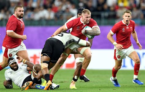 Welsh Rugby Union Wales Regions Forwards Praise Welsh Resilience In Oita