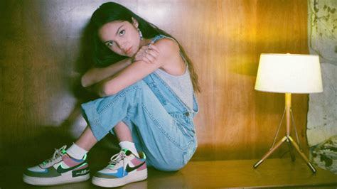 Olivia rodrigo drivers license live from saturday night live 2021. Meet Olivia Rodrigo, The Soon-To-Be Star Behind 'Drivers ...
