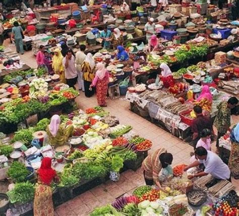 5 Pasar Medan Paling Legendaris Serunya Wisata Belanja Barang Murah