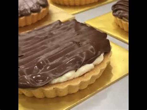 An elegant choice to grace your holiday appetizer table. Nutella Cheese Tart by Mamasab - YouTube