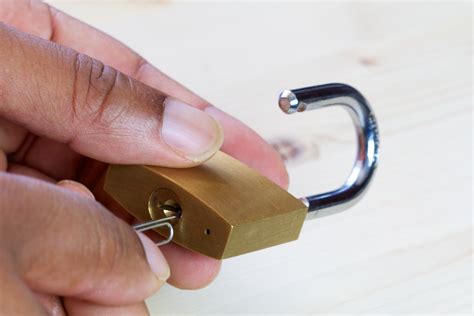 How To Open The Lock Without Key - Haiper