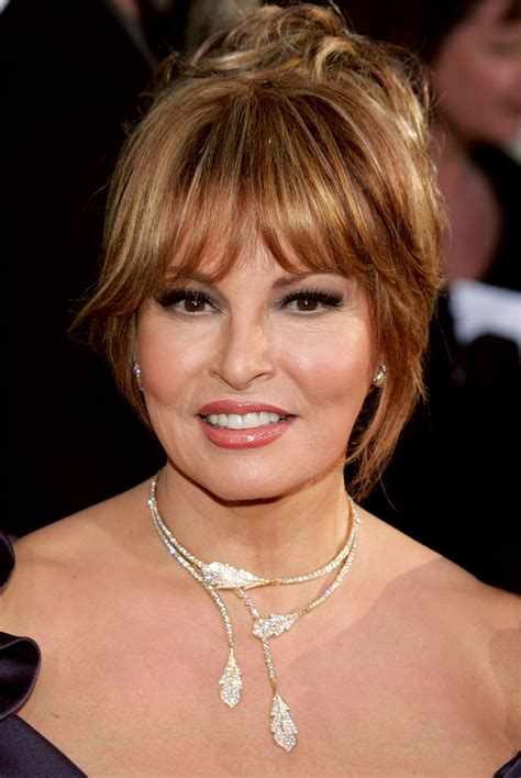 Raquel Welch Actress And Hollywood Sex Symbol Dead At 82 Factsdotvote