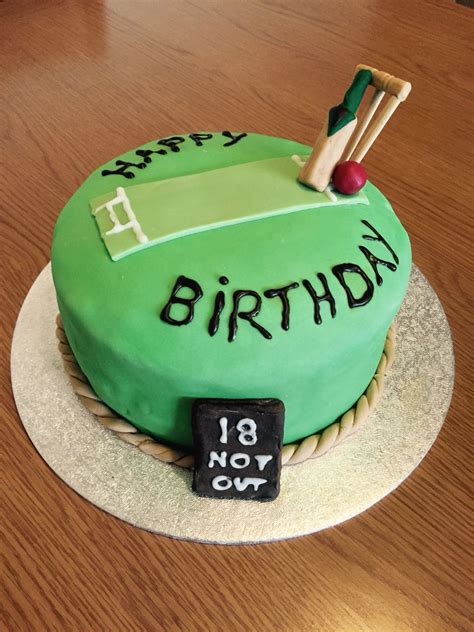 18th Birthday Cake For A Cricket Mad Brother Cricket Cake 18th Birthday Cake Stumped Mad