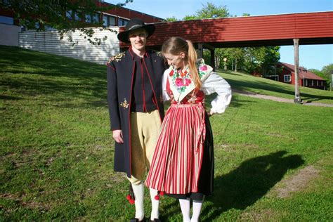 Swedish Folkdräkt Folk Costume From The Leksand Region Reurope