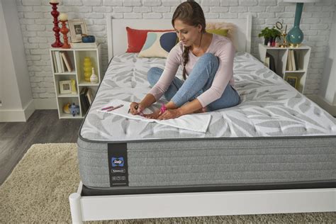 Satisfied Ll Firm Sealy Posturepedic Plus Satisfied Ll Firm Mattress Mattress World Northwest