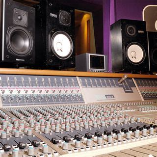 Build Your Own Soundproof Studio in 11 Easy Steps | Sound proofing ...