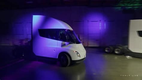Musk Unveils Teslas New Electric Semi Truck Reuters Video