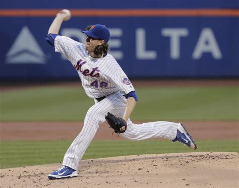 Mets Snap 4 Game Skid With 3 2 Walk Off Win Over Padres