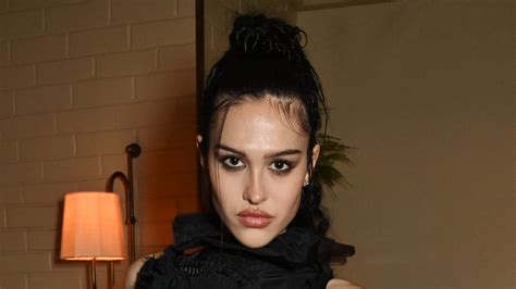Model Amelia Gray Hamlin Wore The Most Intense Corset Teen Vogue